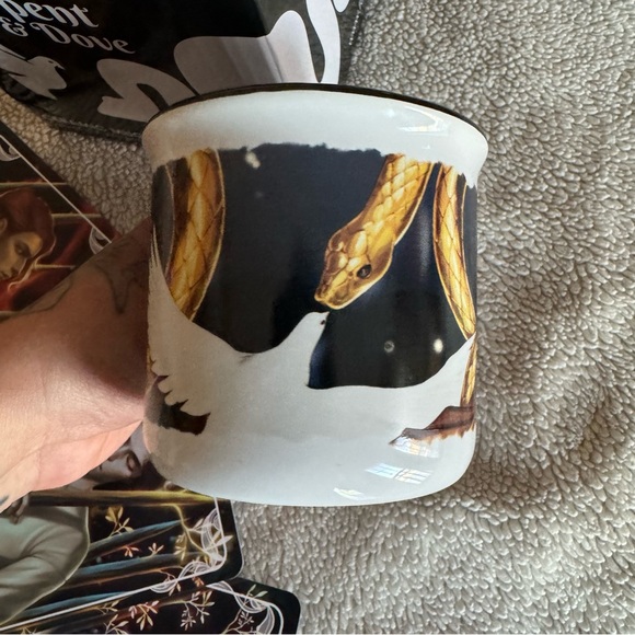 🧚 Serpent & Dove Mug and Tarot cards | Fairyloot - Picture 4 of 11